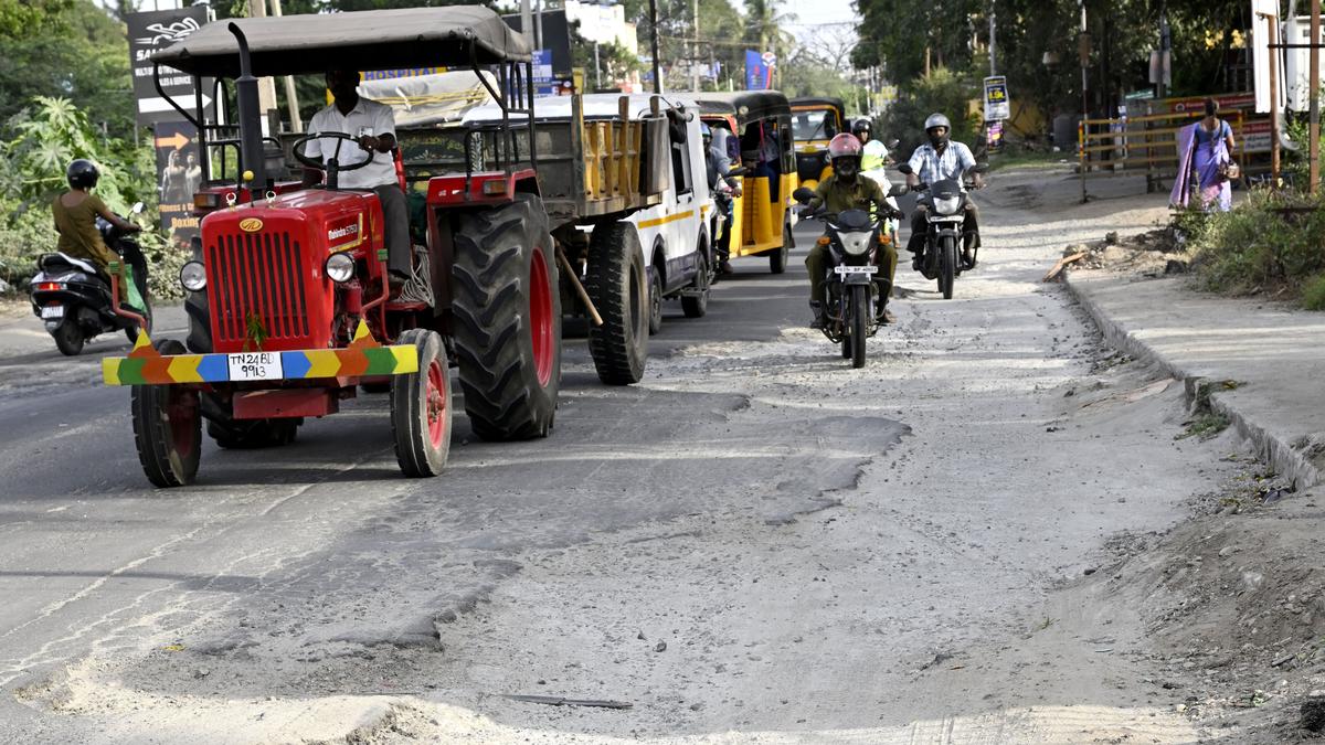 Nanjundapuram Road in Coimbatore city dug for drinking water project yet to be restored
