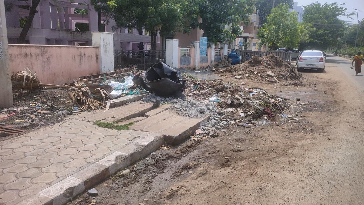 Poor upkeep of 80 Feet Road in Thillai Nagar in Tiruchi draws local ire