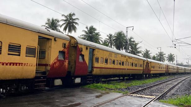 Railways proposes to extend Kannur Express to Kozhikode