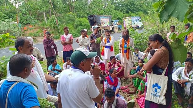 In march to Jaipur, tribal groups highlight indigenous practices