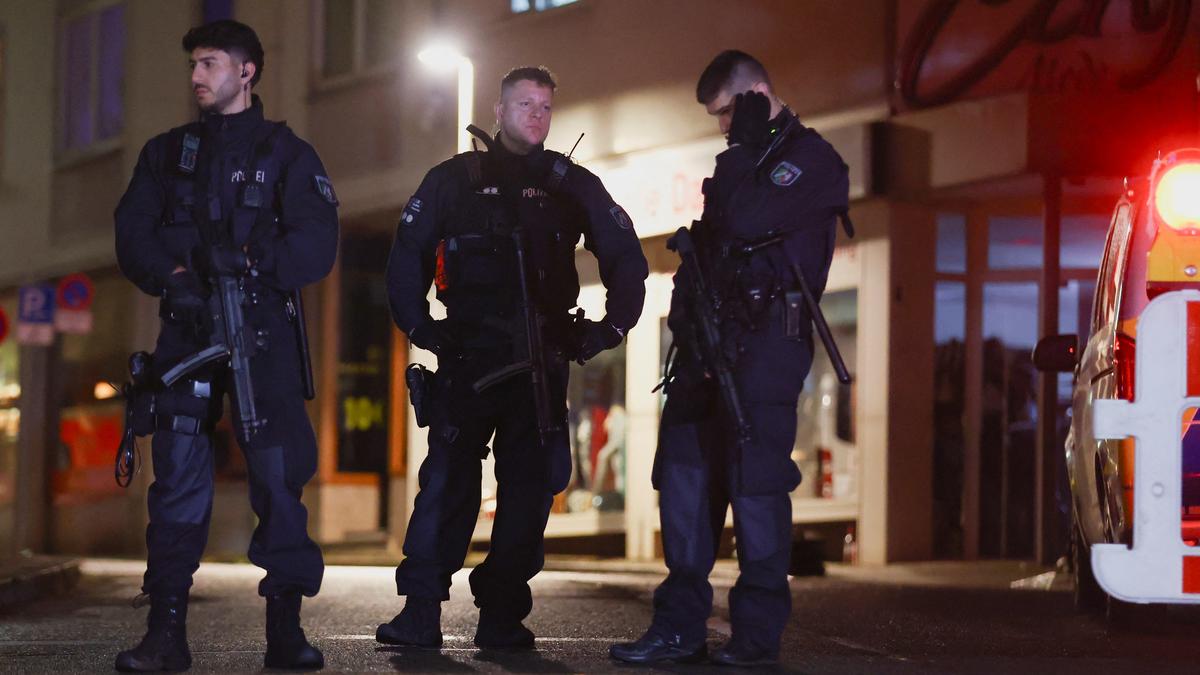 Three dead, several wounded in knife attack on German festival in Solingen