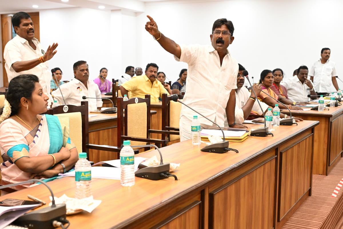 DMK and AIADMK councillors engaged in an argument during the Salem Corporation council meeting July 25, 2025