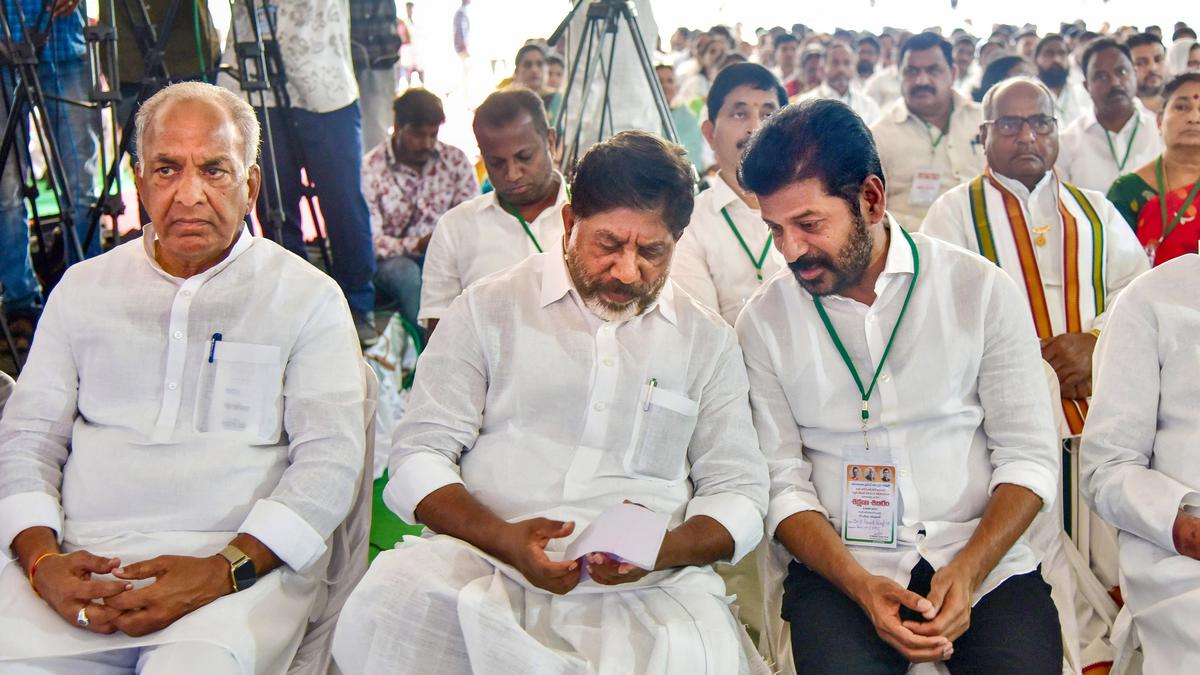 what-is-kcr-s-stand-on-polavaram-and-pothireddypadu-asks-revanth-the