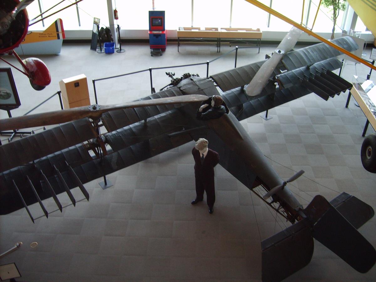 这架柏林直升机是学院公园航空博物馆的展品。 