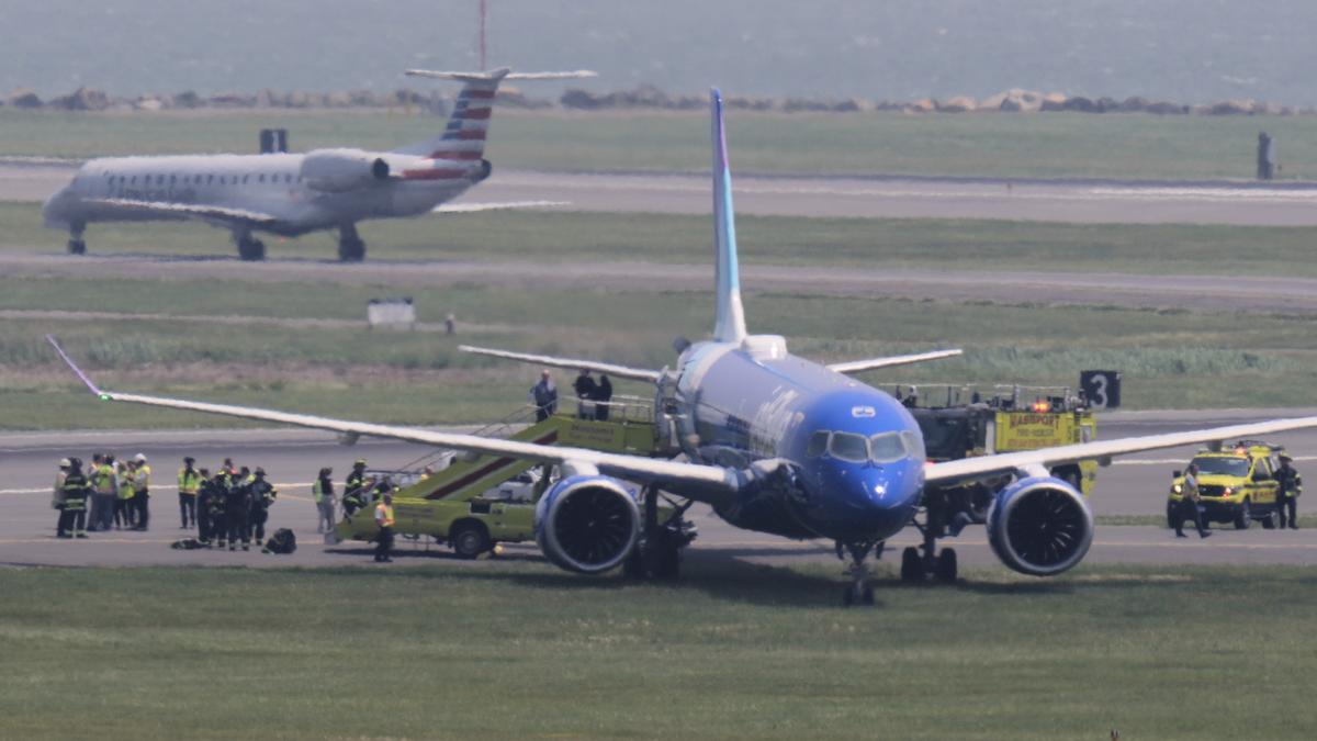 JetBlue flight from Chicago rolls off runway and into grass in Boston