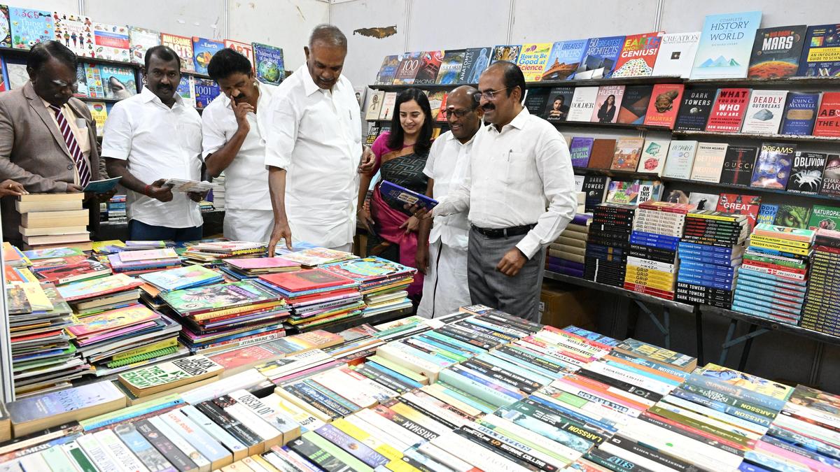Tamil Nadu Speaker Inaugurates Porunai Book Fair