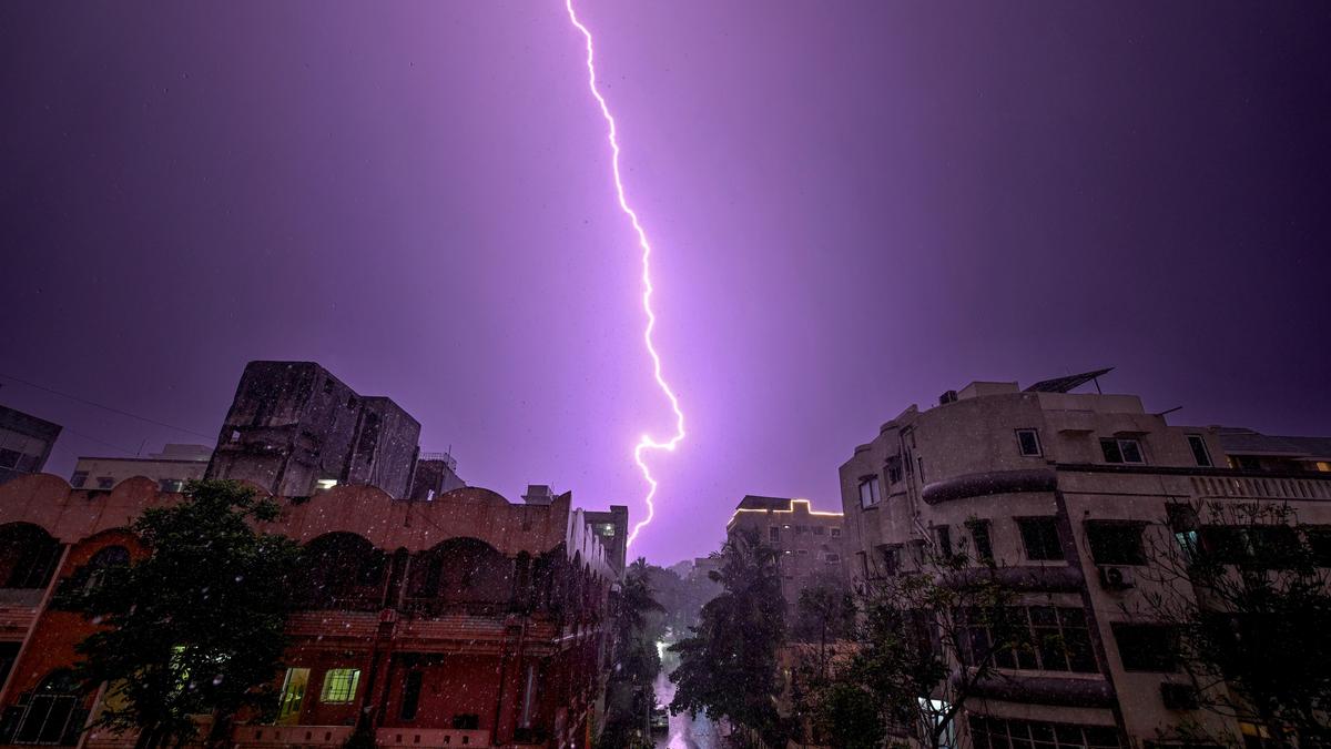 Thunderstorms bring partial relief, but heatwave persists in Andhra Pradesh