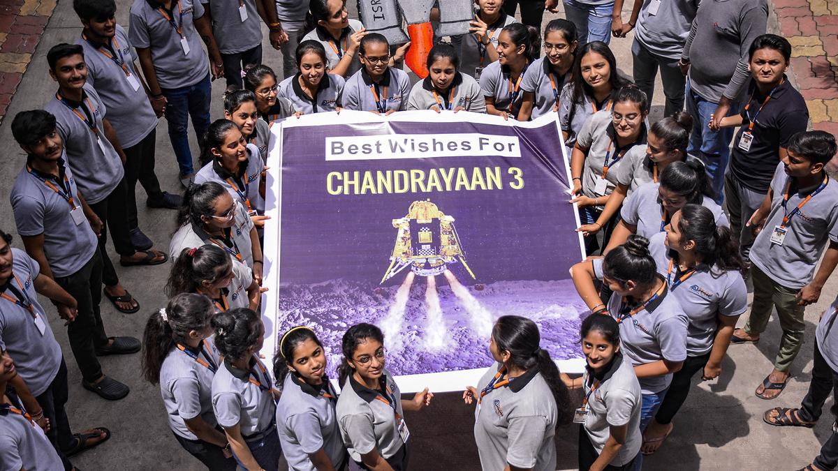 Chandrayaan-3 |  Le Centre demande aux universités d’organiser des assemblées spéciales pour assister à l’alunissage
