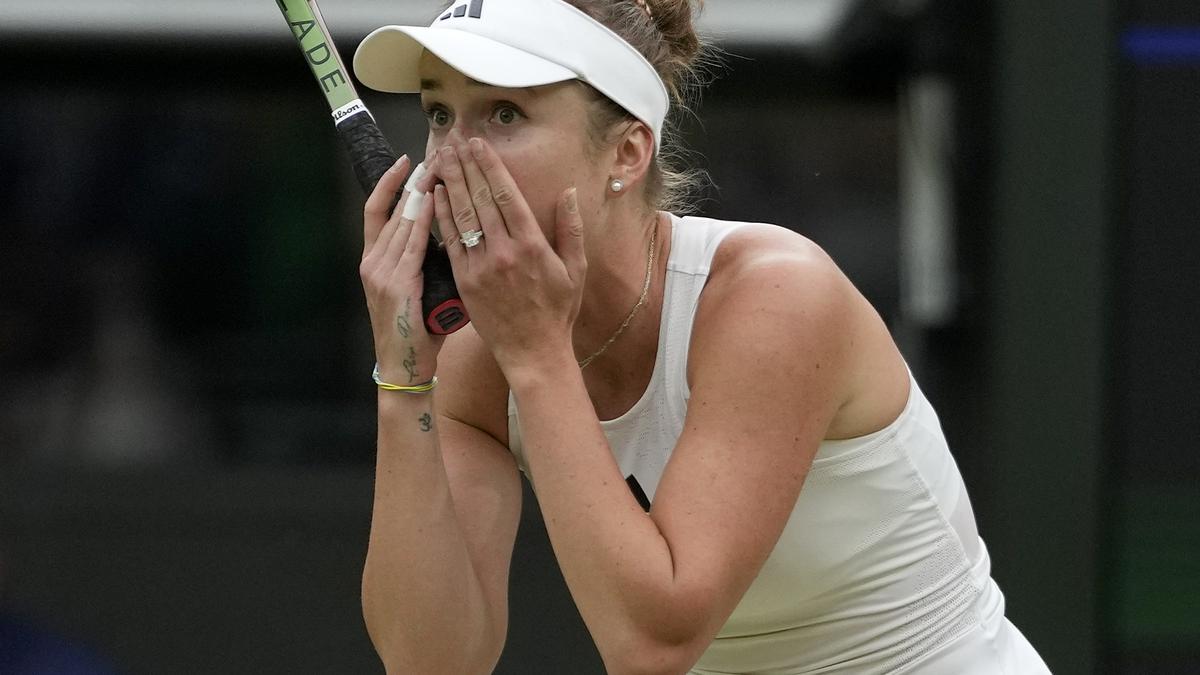 Tennis-High seed Swiatek toppled by Svitolina in Wimbledon quarter-finals