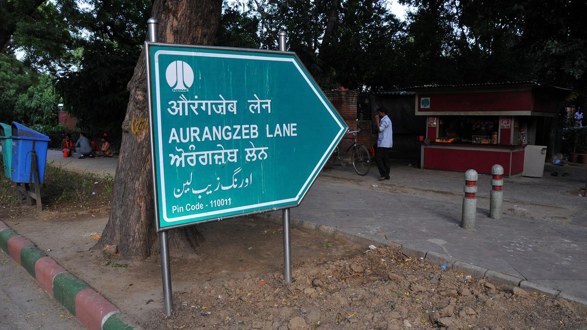 Large chunk of road caves in, causes traffic congestion in Delhi’s Janakpuri