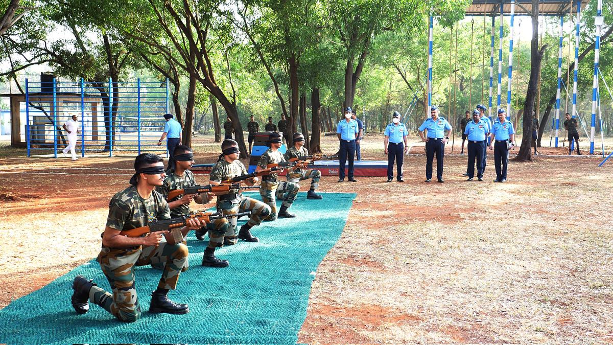 Air Chief Marshal visits Belagavi