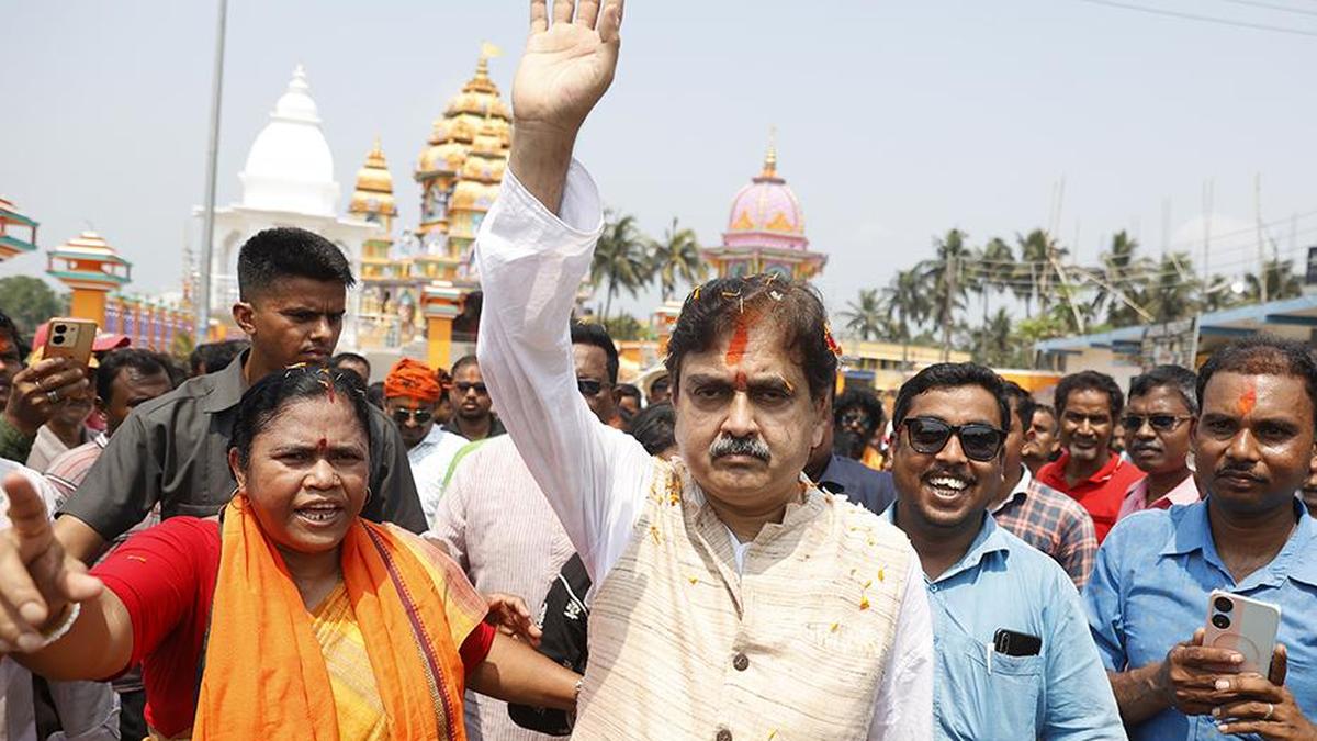 ‘Centre not doing enough to remove Mamata from power’: Bengal BJP MP’s comment sparks controversy