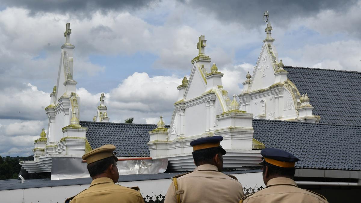 Supreme Court directs Jacobite group to hand over churches to Malankara faction