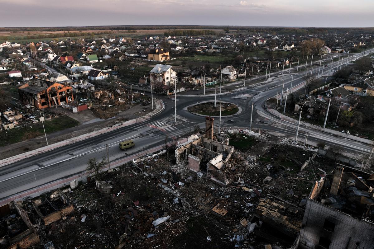 Diego Fedele’s photograph shows destroyed houses on the outskirts of Chernihiv, Ukraine, on April 25, 2022.