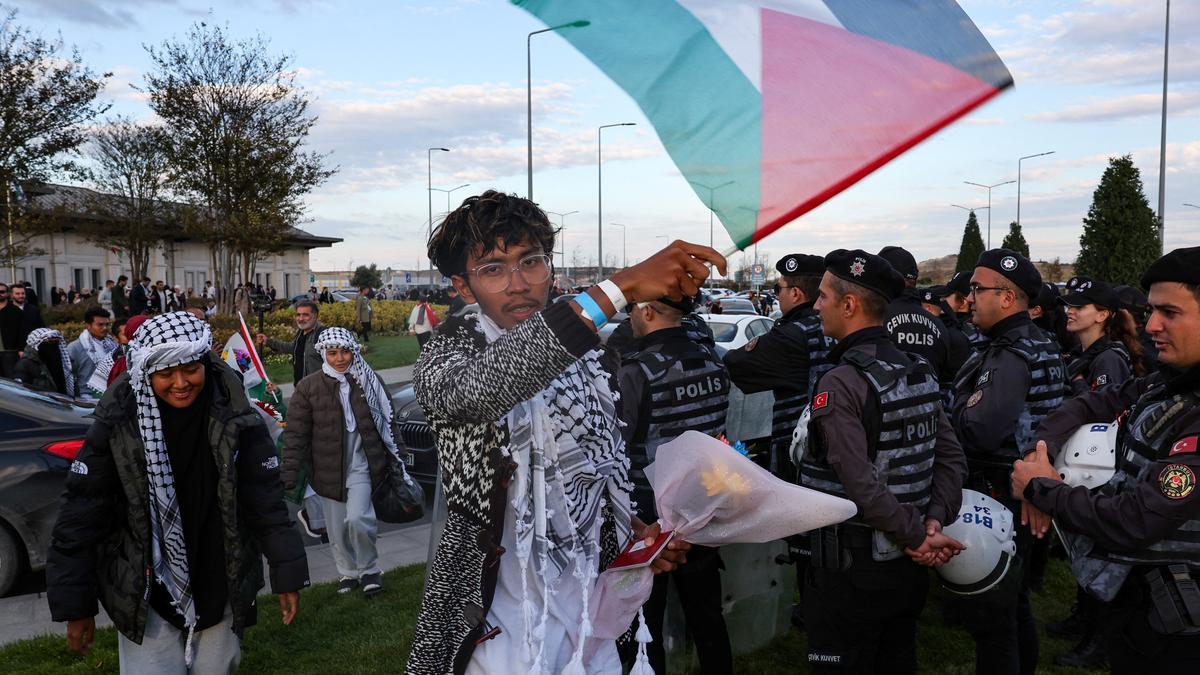 Israel confirms 137 more activists from Gaza-bound flotilla deported to Turkiye
