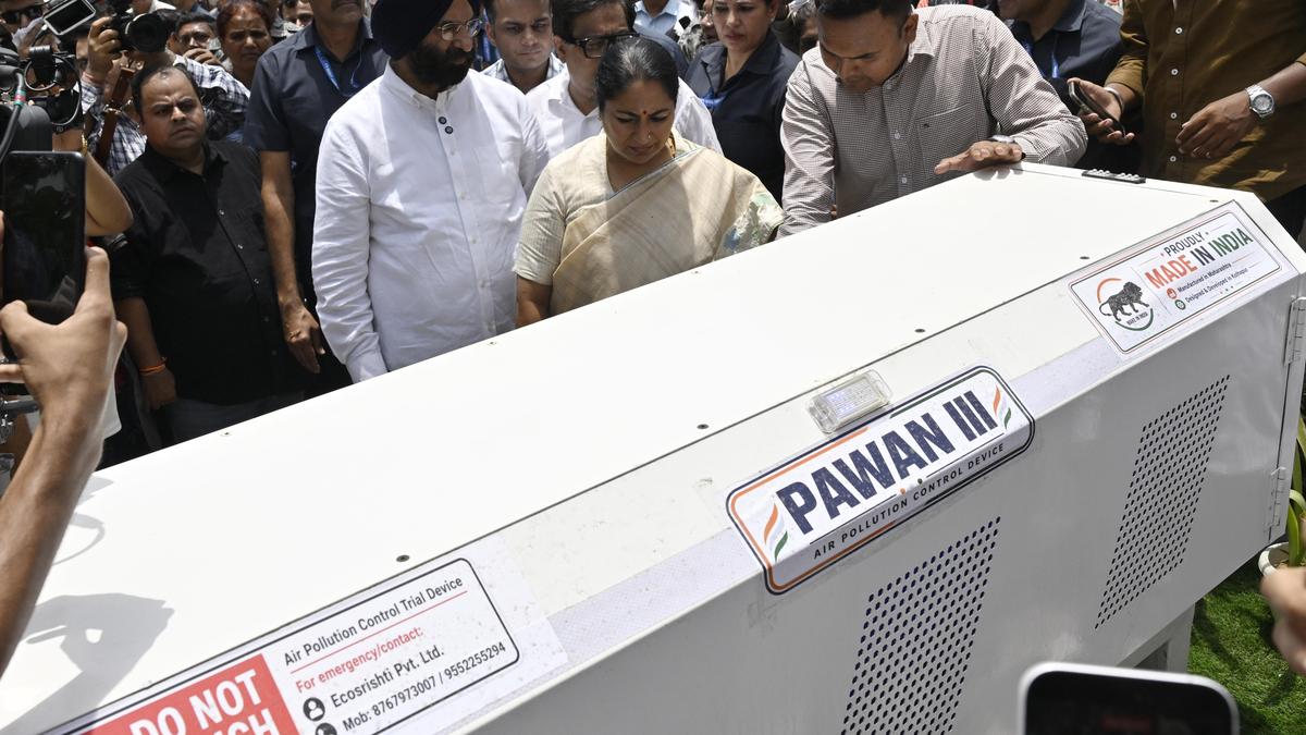 CM reviews projects to curb air pollution