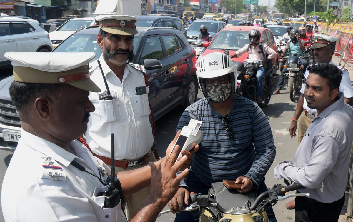 Erratic drivers feel the pinch as traffic police levy revised fine in  Chennai - The Hindu