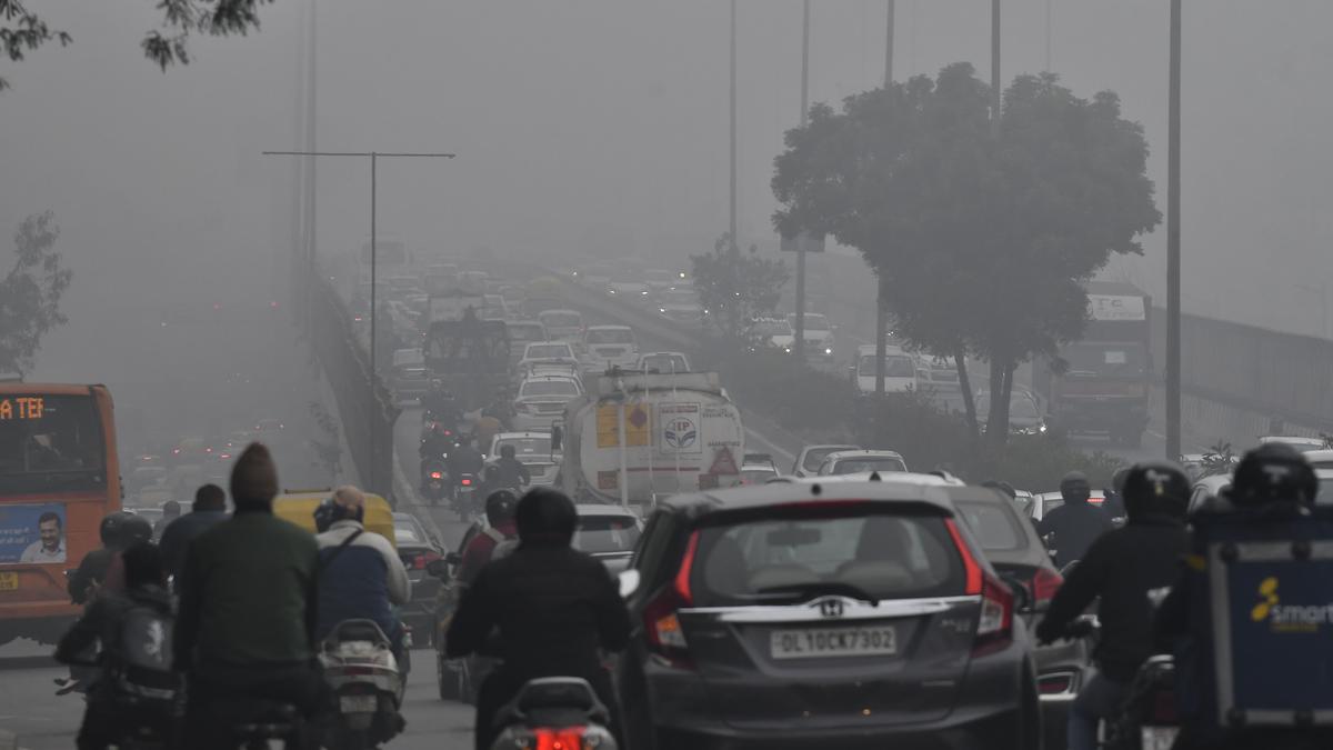 Supreme Court raps Delhi air quality panel over pollution, stubble burning