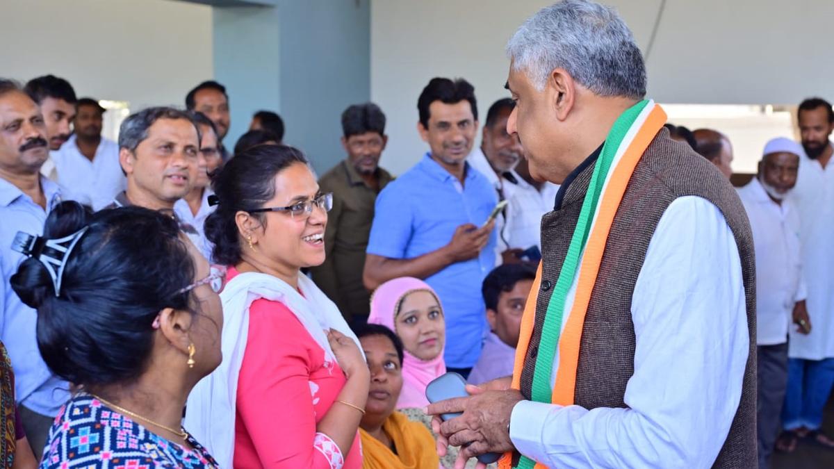Shobha Karandlaje filed false affidavit in 2019, alleges Rajeev Gowda