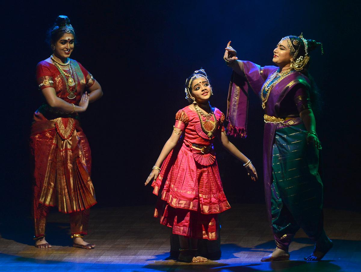 A sequence from Urmila Satyanarayanan’s ‘Thadathagai - The queen of Madurai’ that shows young meenakshi, who emerges from the sacred fire where king Malayadhwaja Pandya and queen Kanchanamala pray for progeny. The dance production was premiered at Narada Gana Sabha on December 16, 2023.