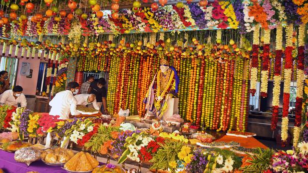 Guru Purnima celebrated with gaiety, fervour in Visakhapatnam