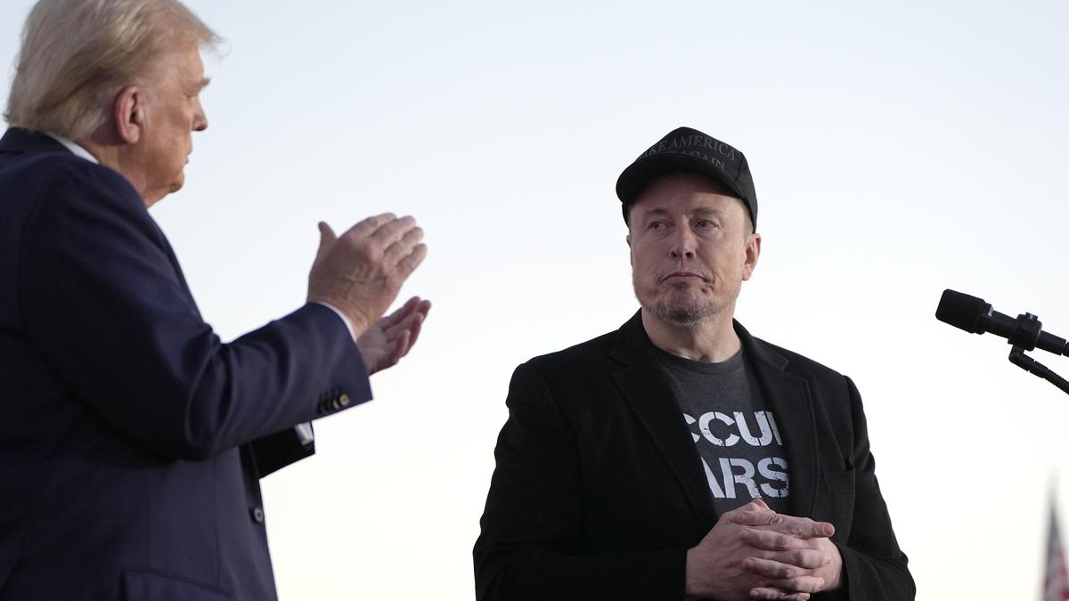 https://th-i.thgim.com/public/incoming/2tqrpq/article69682000.ece/alternates/LANDSCAPE_1200/Trump_Musk_Business_Fallout_38078.jpg