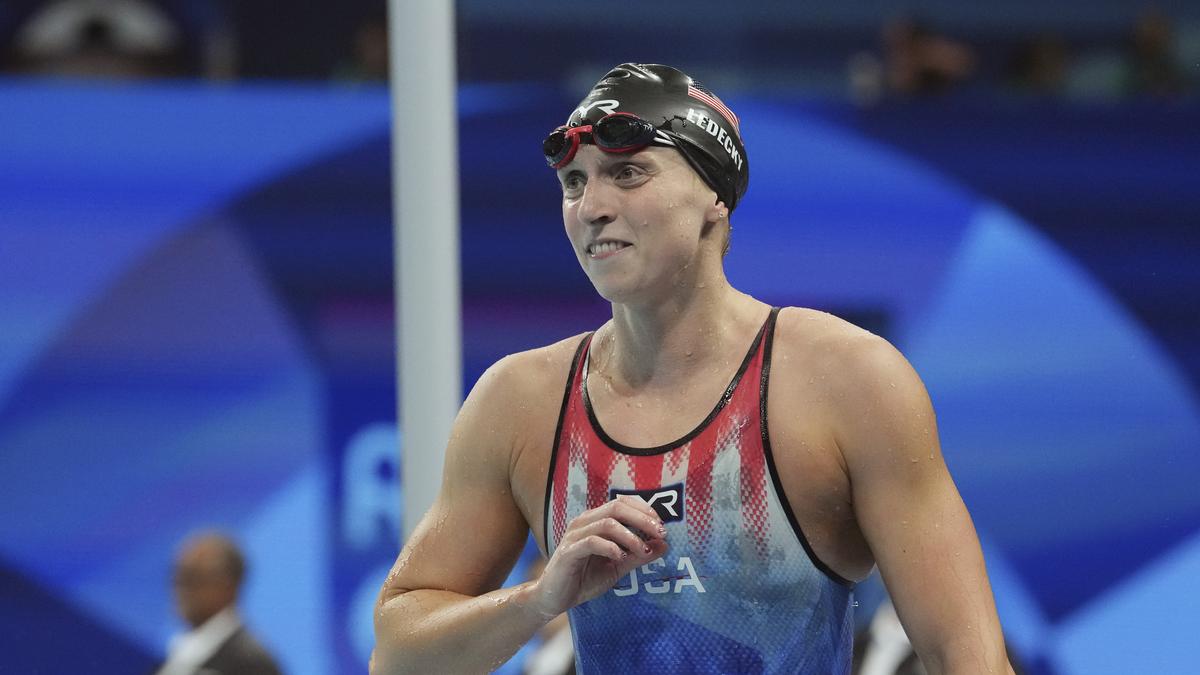 Katie Ledecky swims into history with 800 freestyle victory at the Paris Olympics