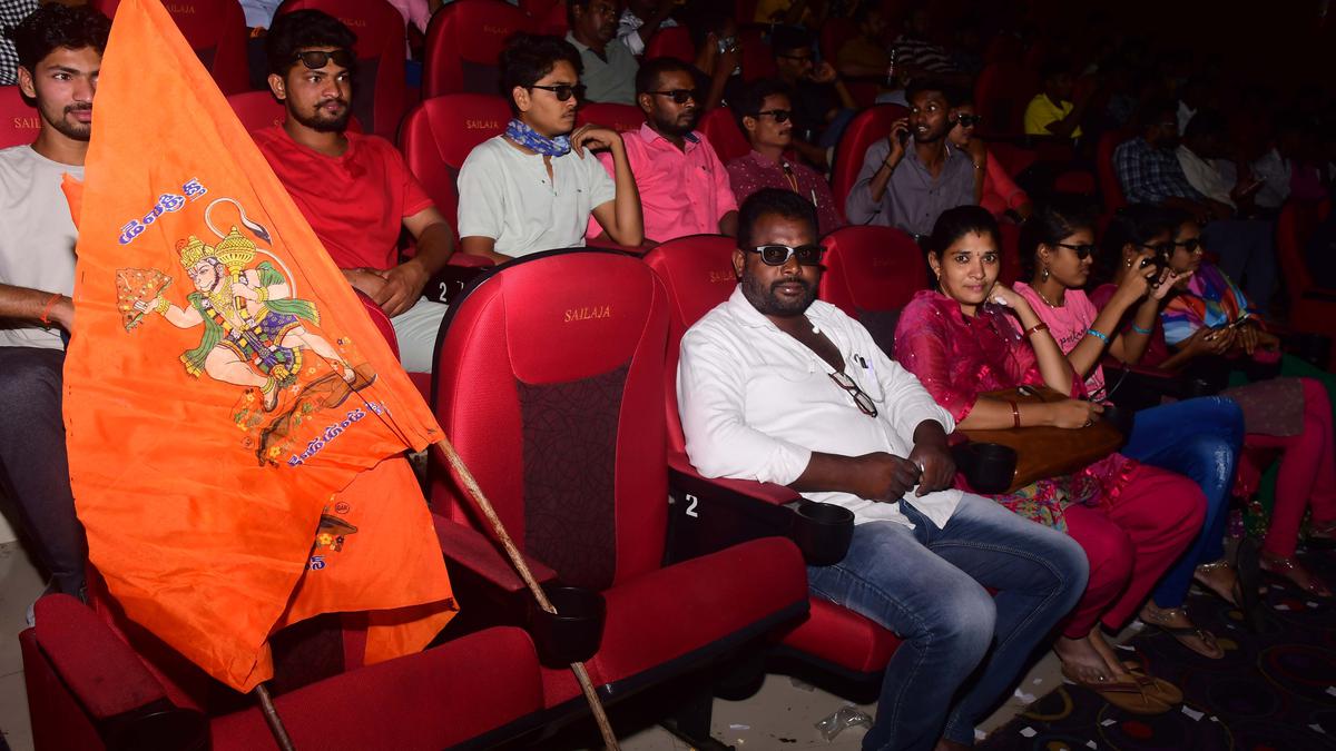 Le maire de Katmandou interdit les films de Bollywood après la querelle d’Adipurush