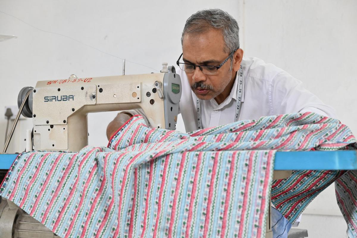 PM Asharaf can tailor salwar suits and kurtas in under one hour.