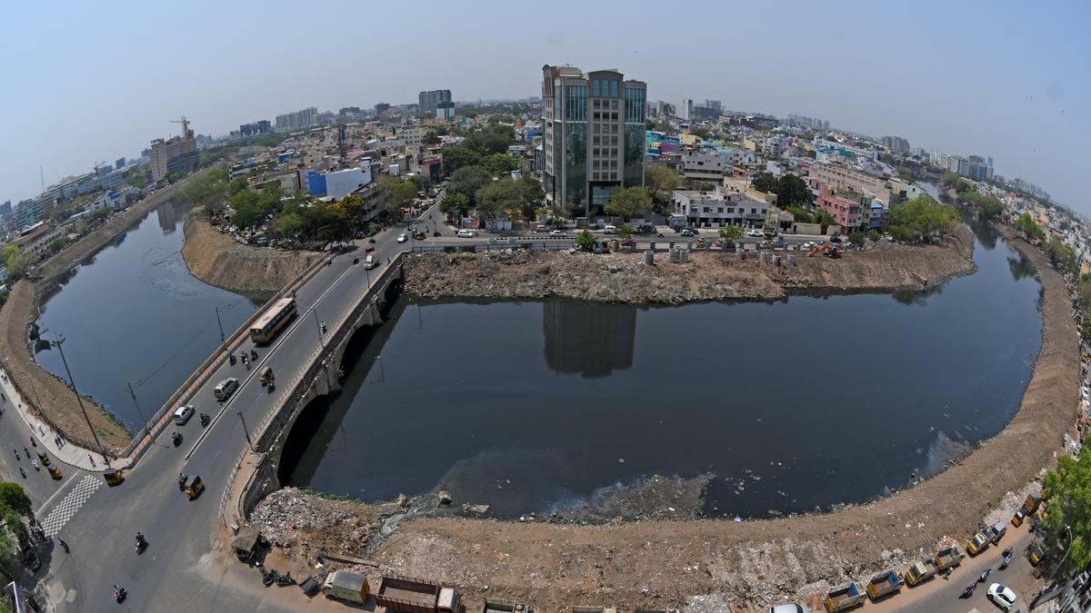 Cooum — a winding, flowing, stinking lifeline of Chennai