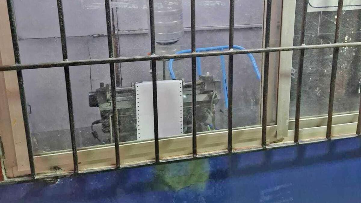 ‘24/7 prepaid taxi counter at Chennai Central locked at night’