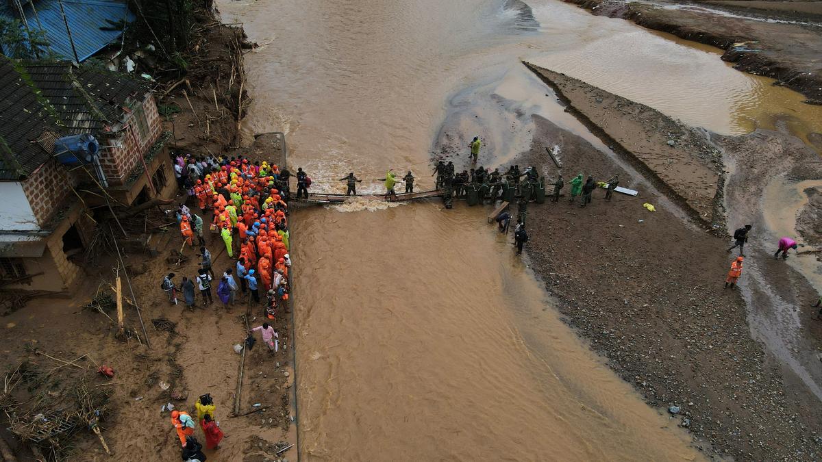 Wayanad landslides: Mobilisation of humanitarian aid in full swing