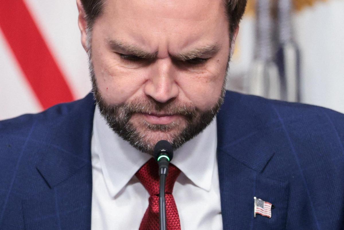 U.S. Vice President Vance says hes obsessed with UFOs