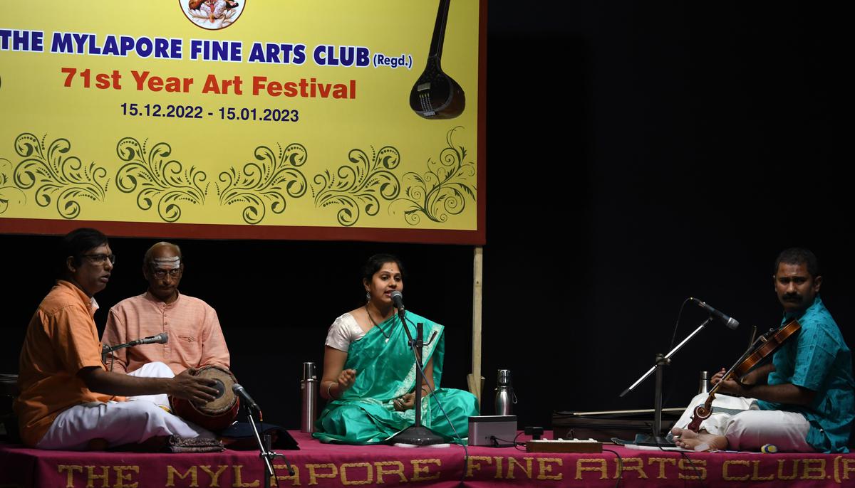 SM Vilasni with Arunachal Karthik, Madipakam Suresh and Madipakam Gopalakrishnan at the Mylapore Fine Arts Club during the Annual Music Festival, 2022. 