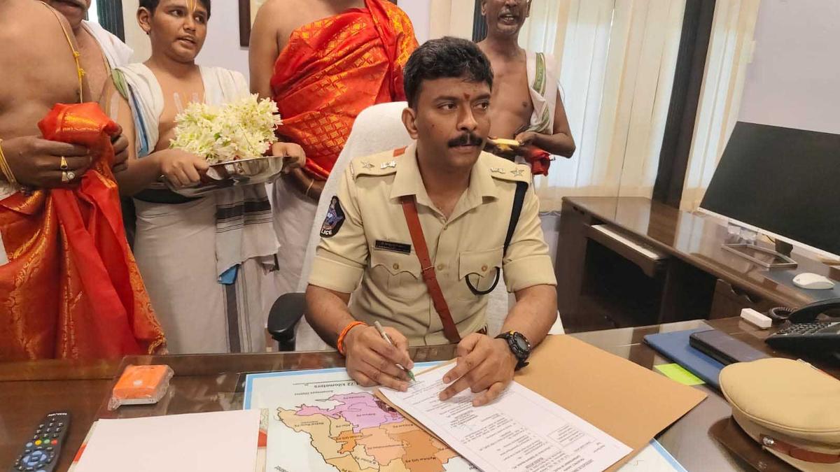 Kadapa’s new SP to focus on combatting ganja menace, betting and red sanders smuggling