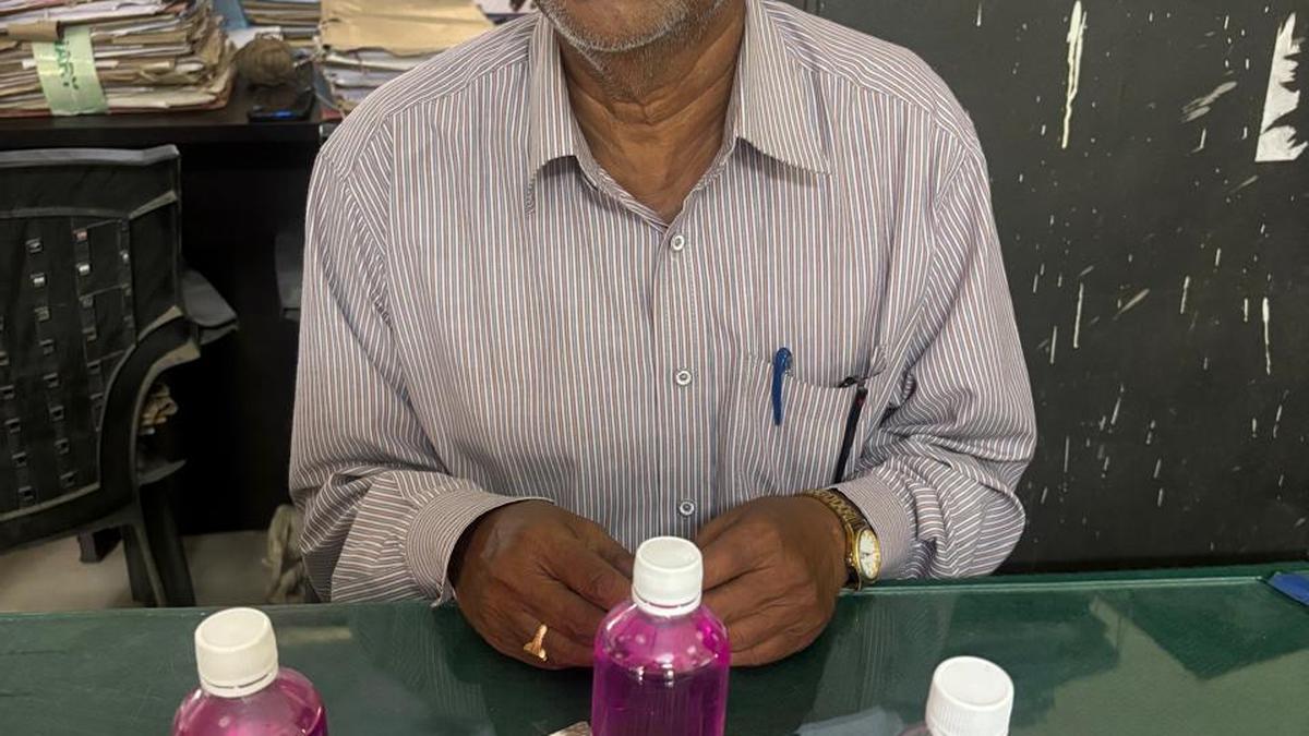 Revenue inspector caught taking ₹10,000 bribe by ACB in Warangal district
