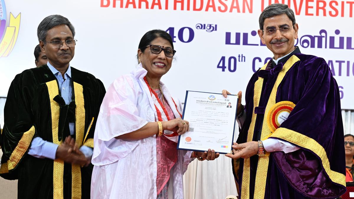 Teachers Adapt To Evolving Educational Needs