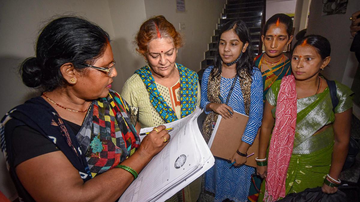 Officials to keep track of census data collection real time