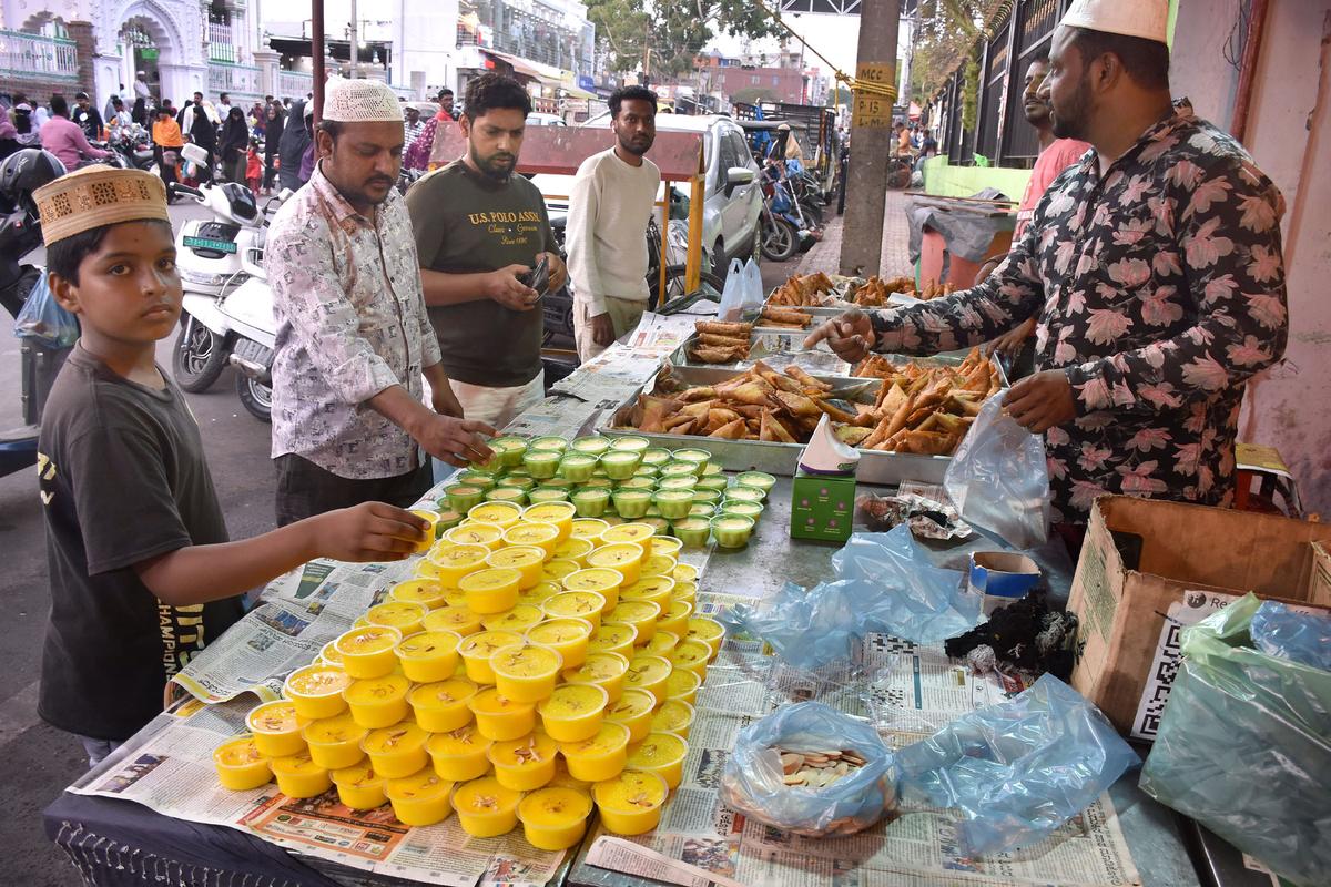 People engaged in purchase during the holy month of Ramzan at Belagavi. 