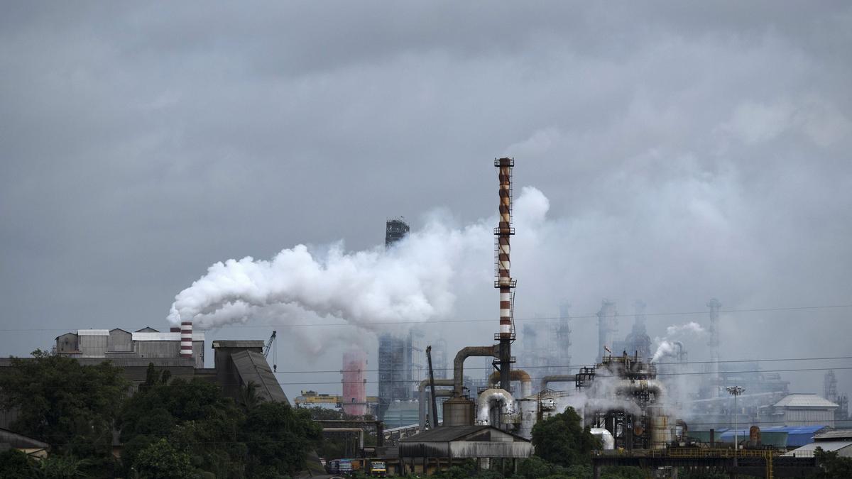 Should fossil fuel firms be forced to clean up carbon pollution?