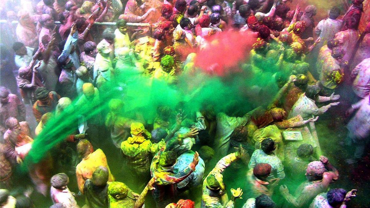 Bankey Bihari temple ordinance not intended to interfere in religious rights, only limited to secular activities of the ancient temple: UP govt in SC