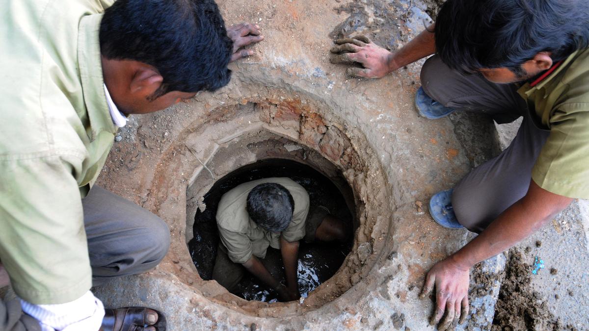 Swachh Bharat: Who will empty the 44 lakh toilet pits?