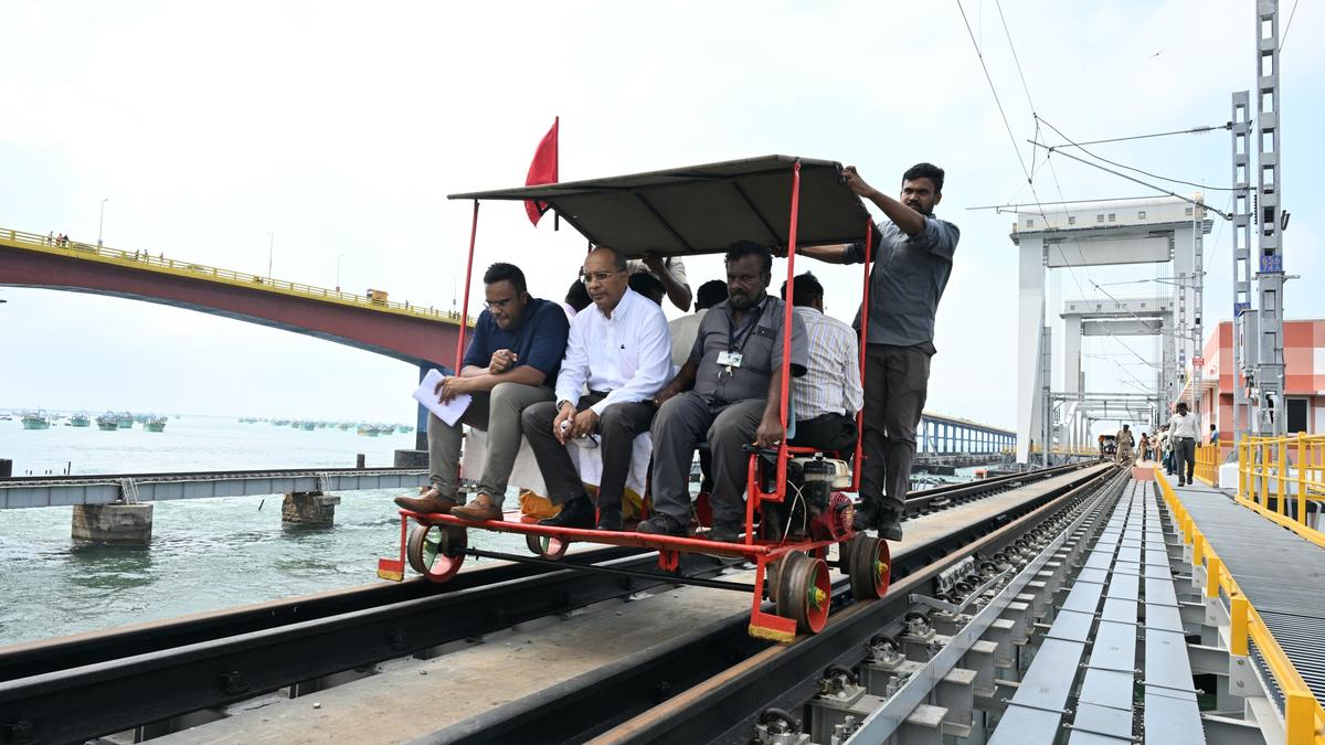 DRM inspects rectification works on new Pamban Railway Bridge