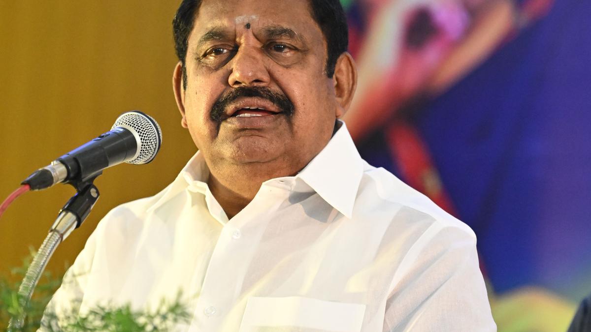 Palaniswami trains guns on Vijay