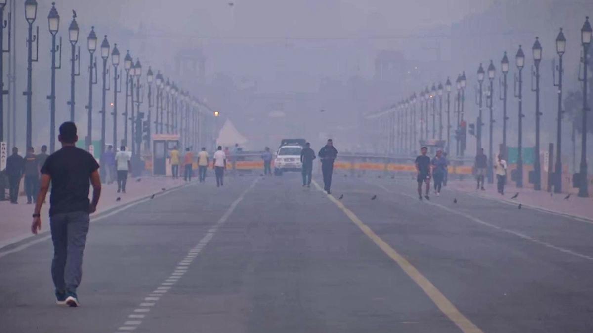 AQI in Delhi drops to 226; toxic foam seen floating on Yamuna River in Kalindi Kunj area