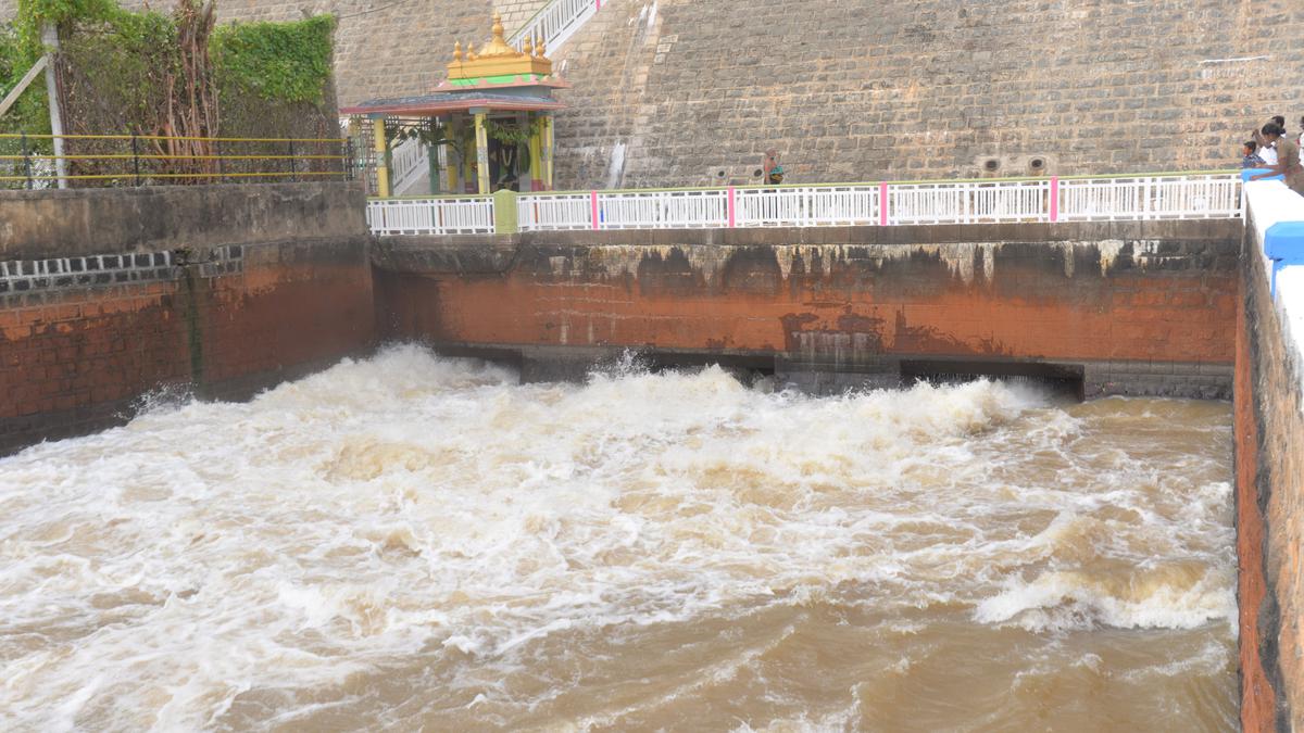 Water release into Erode’s Lower Bhavani Project canal resumes, following renovations
