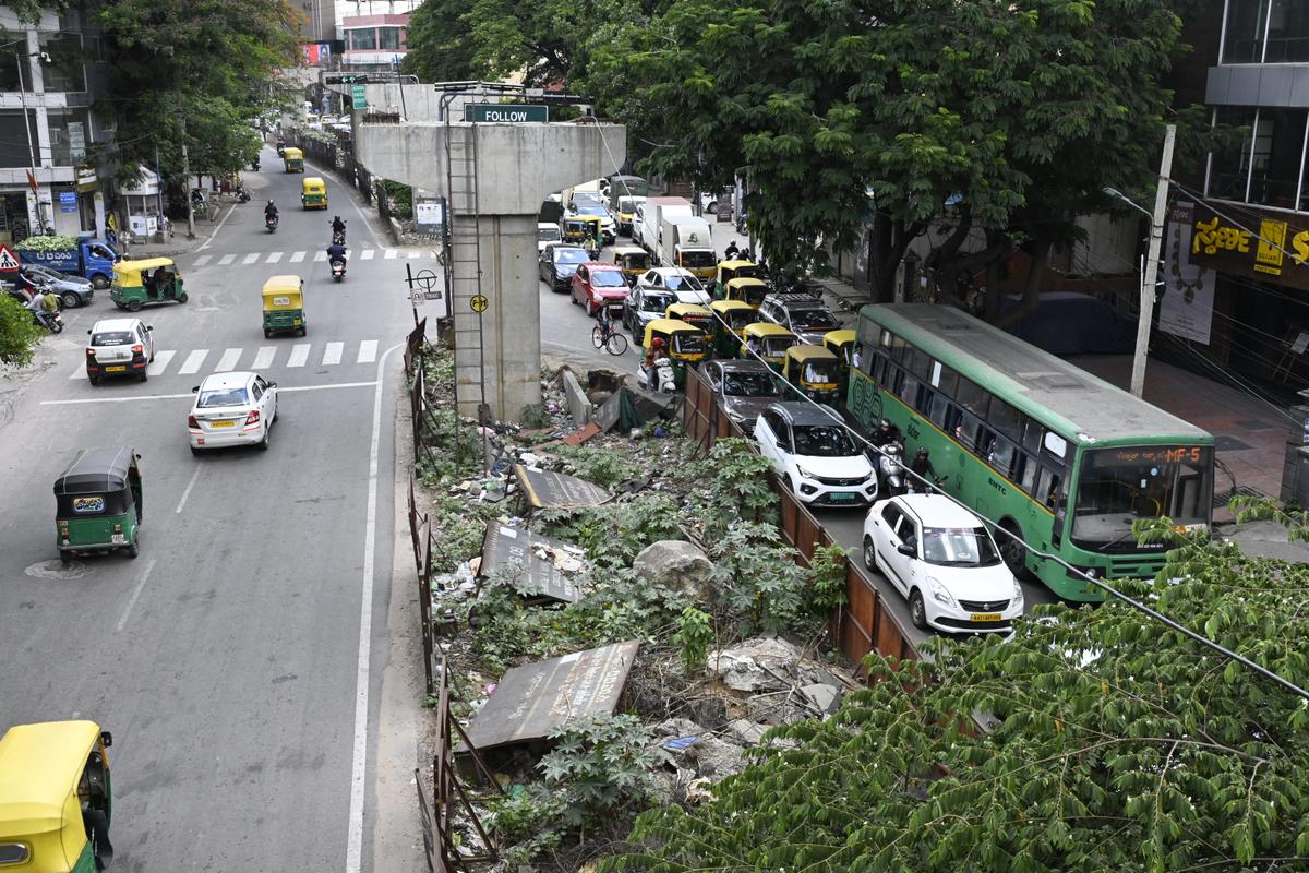 The BBMP also observed that the construction of the compound wall, which began in December 2023, had made little progress. 