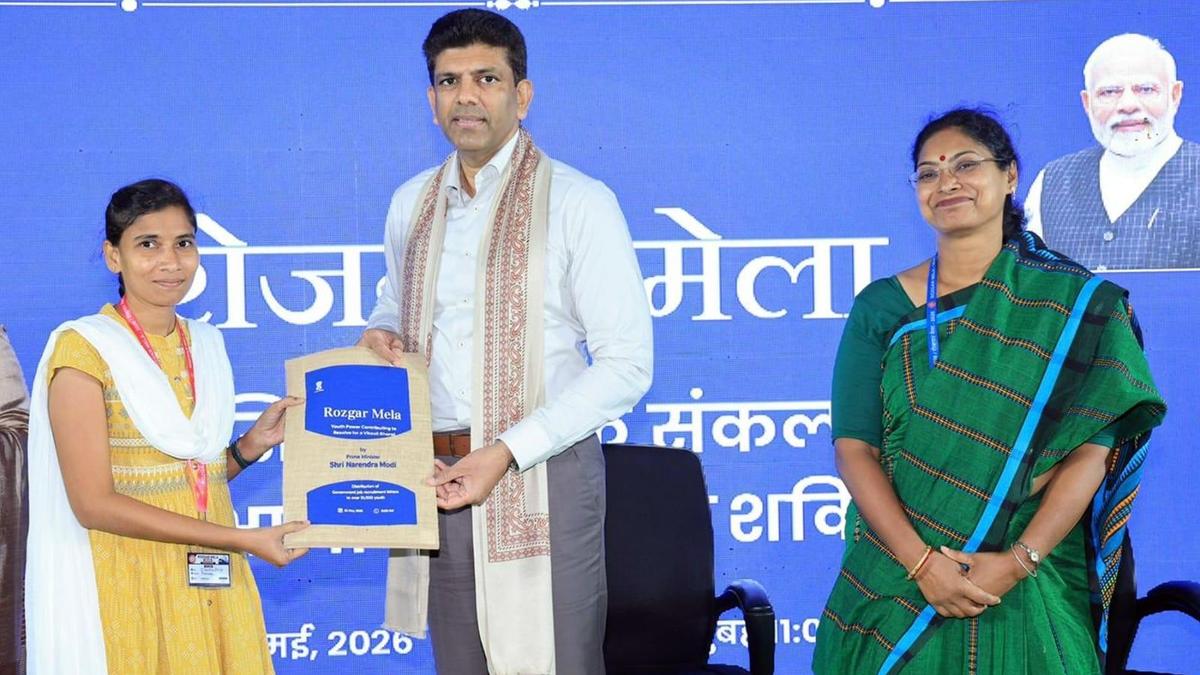 Pemmasani asks youth to focus on skills at Rozgar Mela