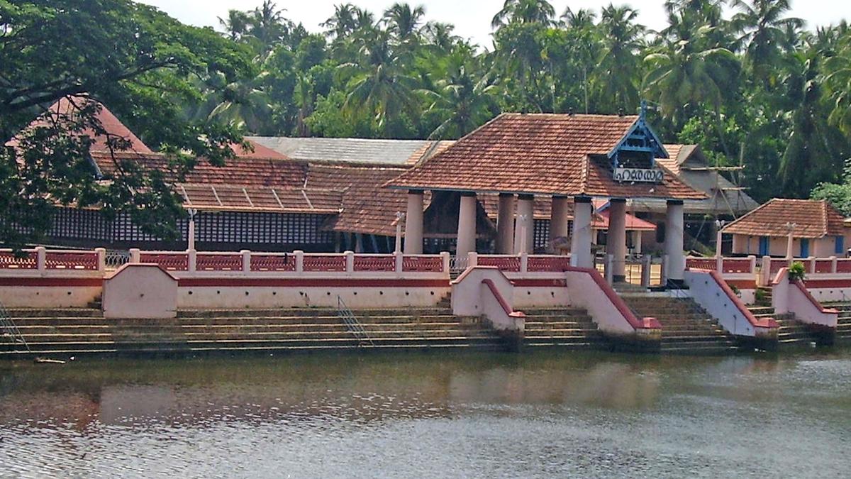 Come Karkidakam, pilgrims cover four temples in a day in search of solace