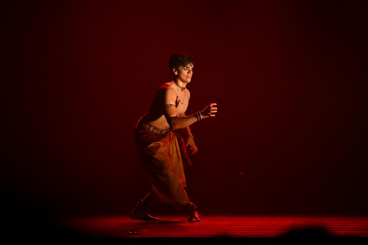 Shobhit Ramesh performing for Kalavaahini festival. 